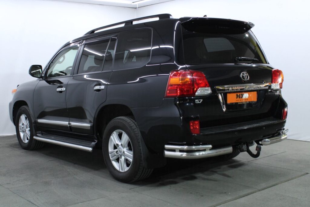 Toyota Land Cruiser J200 · Рестайлинг