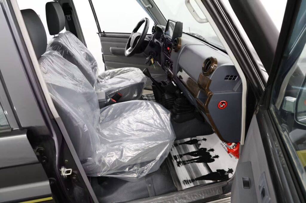Toyota Land Cruiser J70 · Рестайлинг