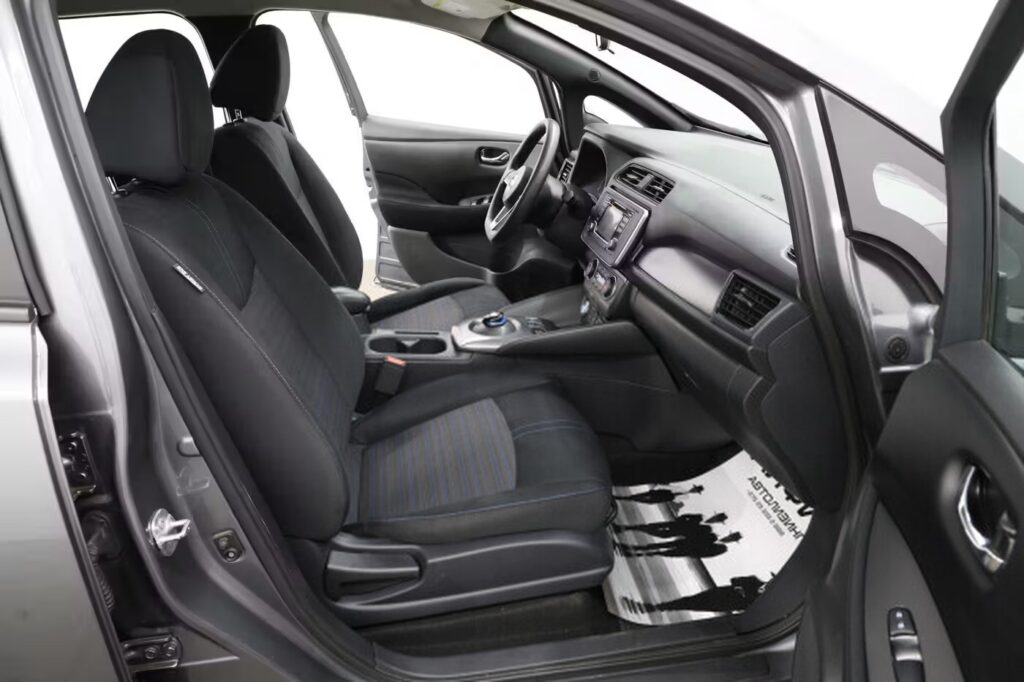 Nissan Leaf II