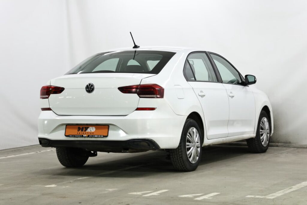 Volkswagen Polo Sedan II