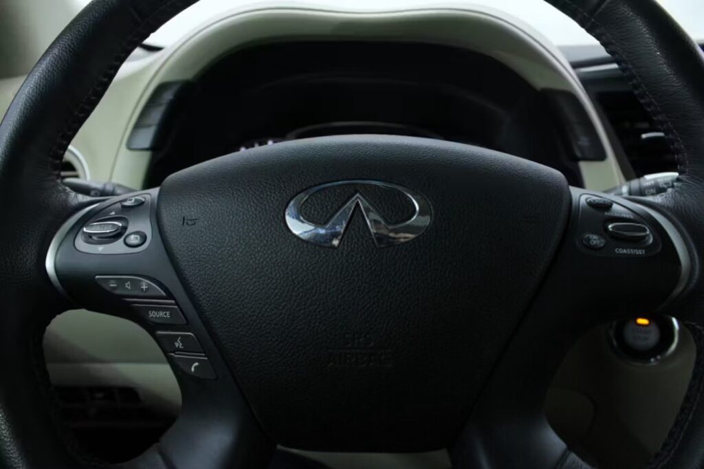 Infiniti QX60 L50 · Рестайлинг
