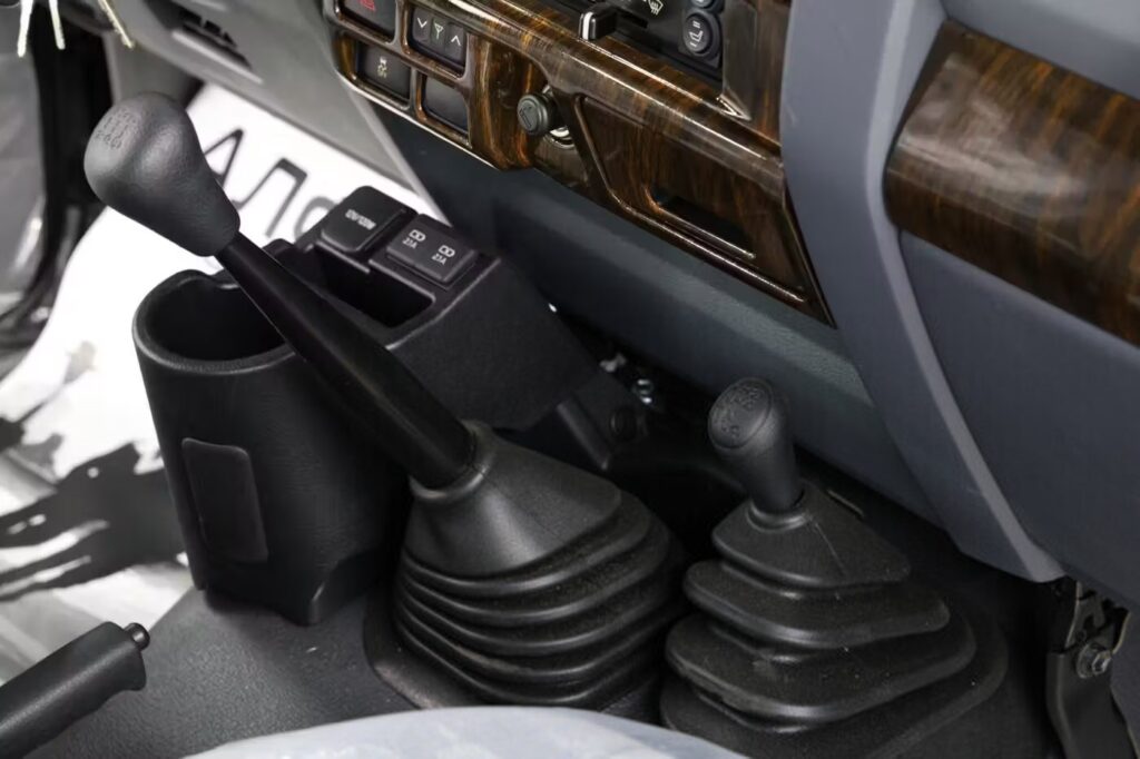 Toyota Land Cruiser J70 · Рестайлинг