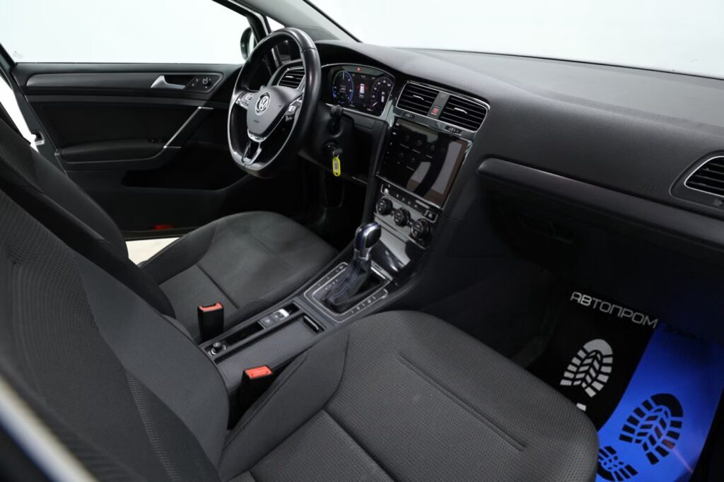 Volkswagen e-Golf VII · Рестайлинг