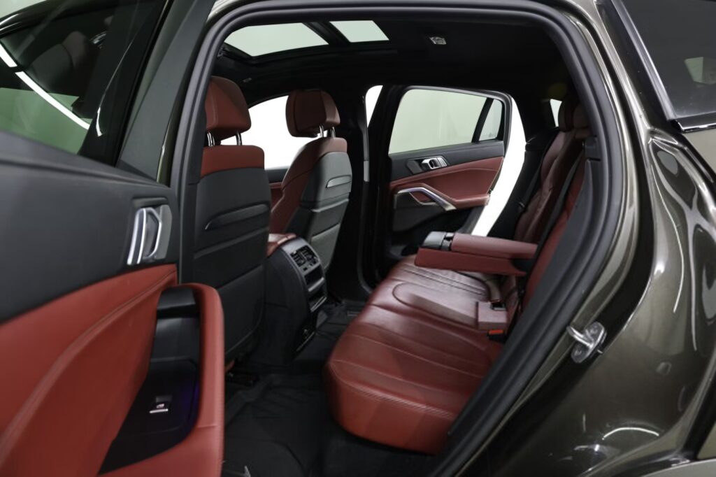 BMW X6 G06