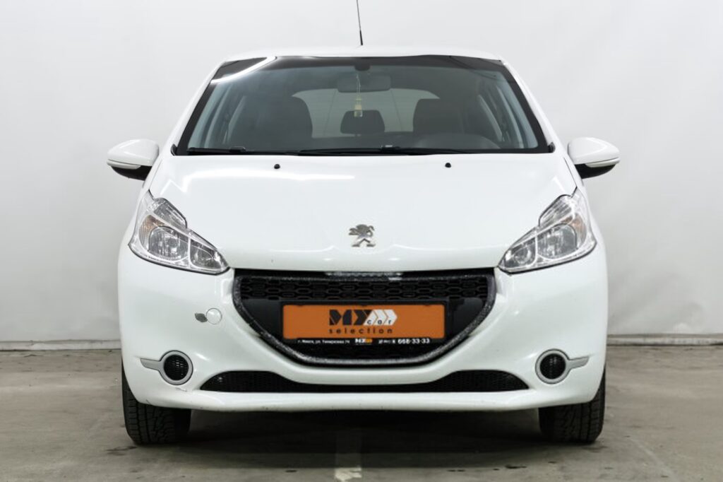 Peugeot 208 I