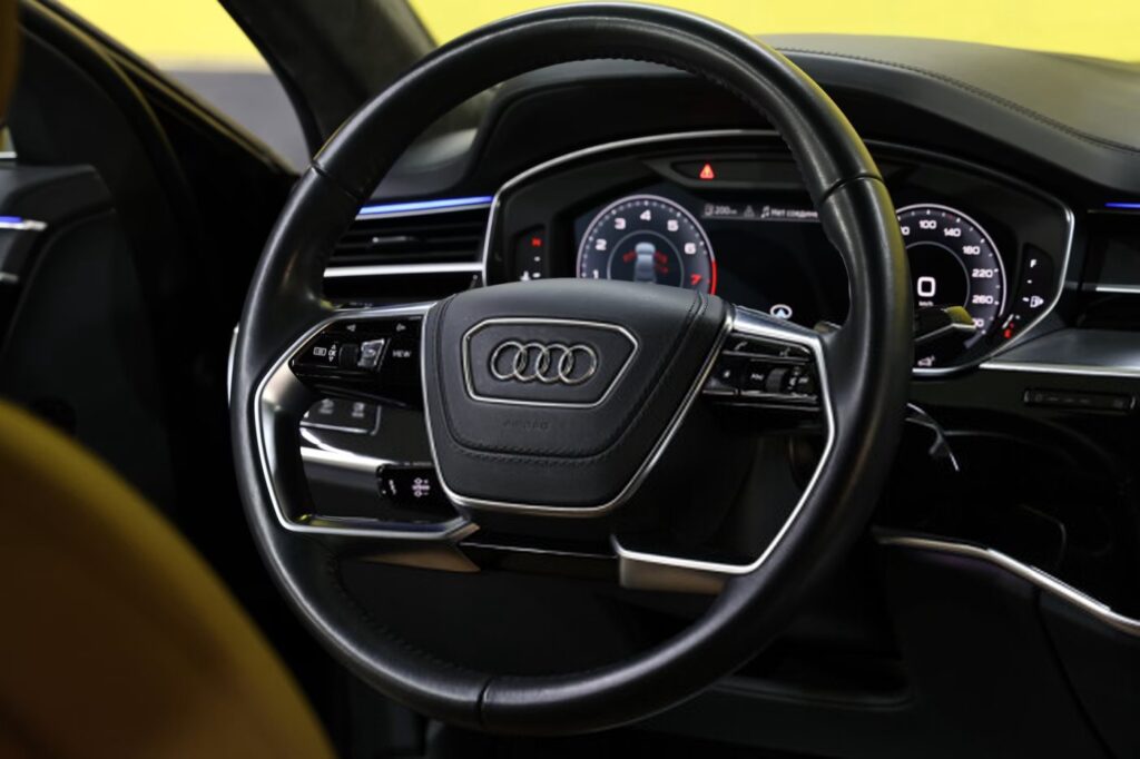 Audi A8 D5