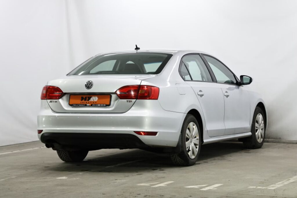 Volkswagen Jetta VI