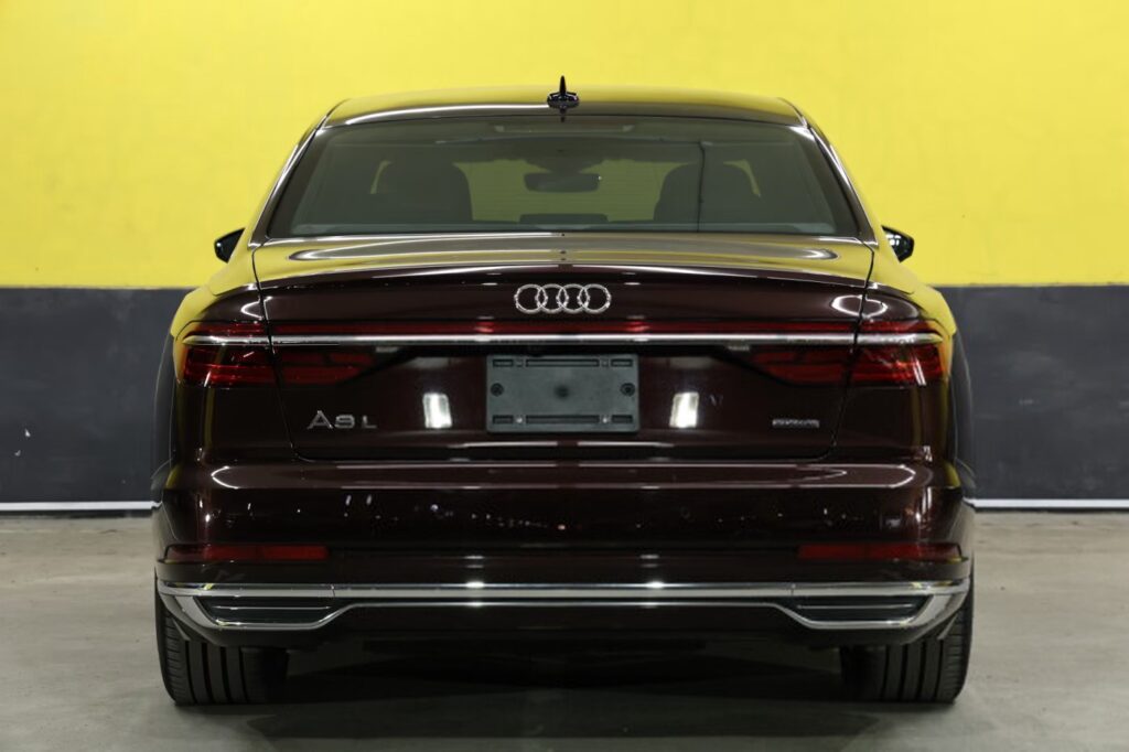 Audi A8 D5