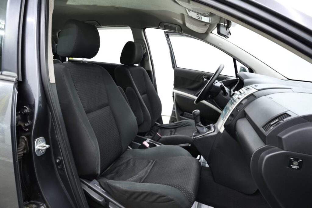 Toyota Corolla Verso II (AR10)