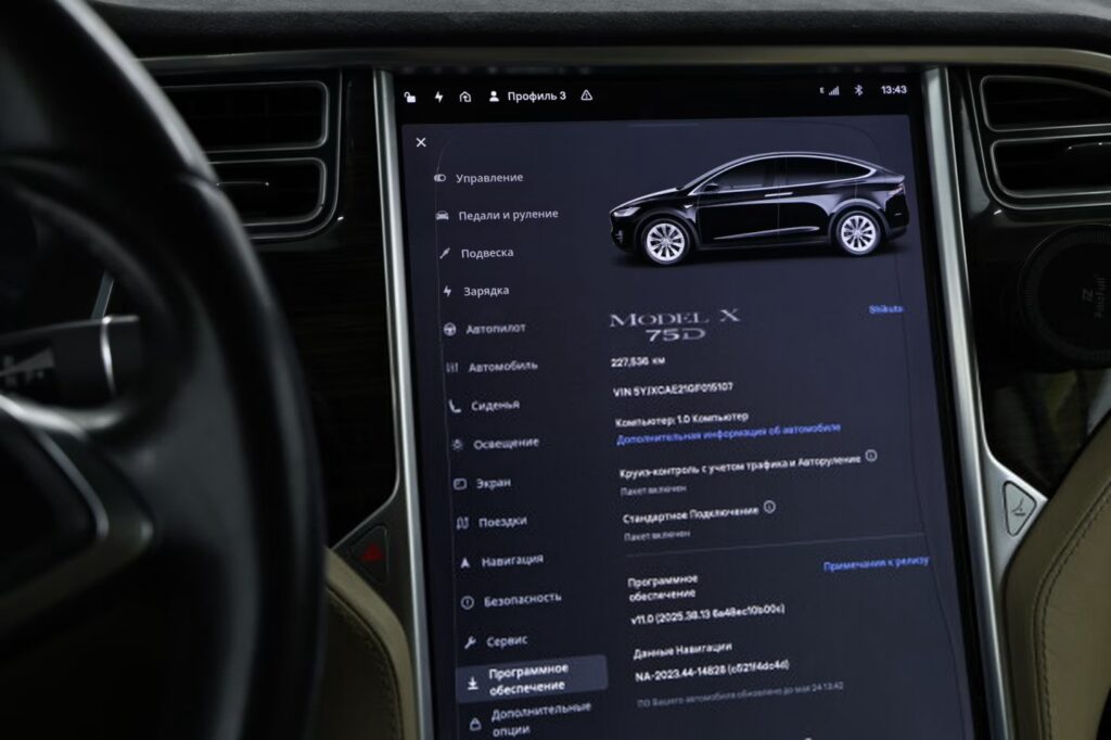 Tesla Model X I