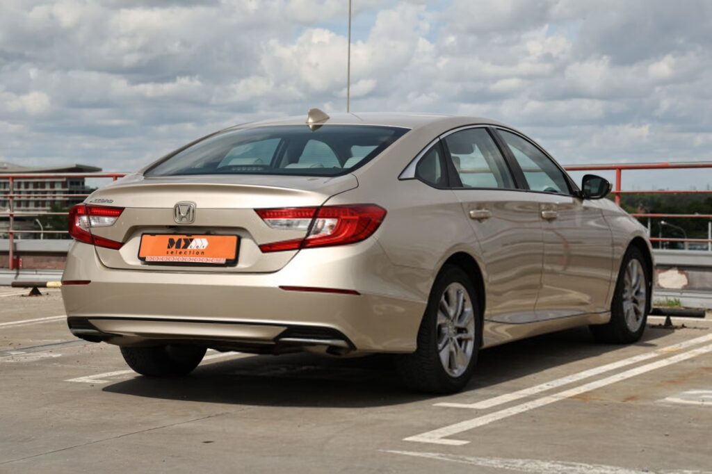 Honda Accord X