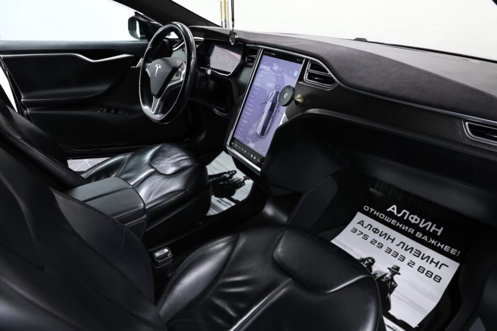 Tesla Model S I