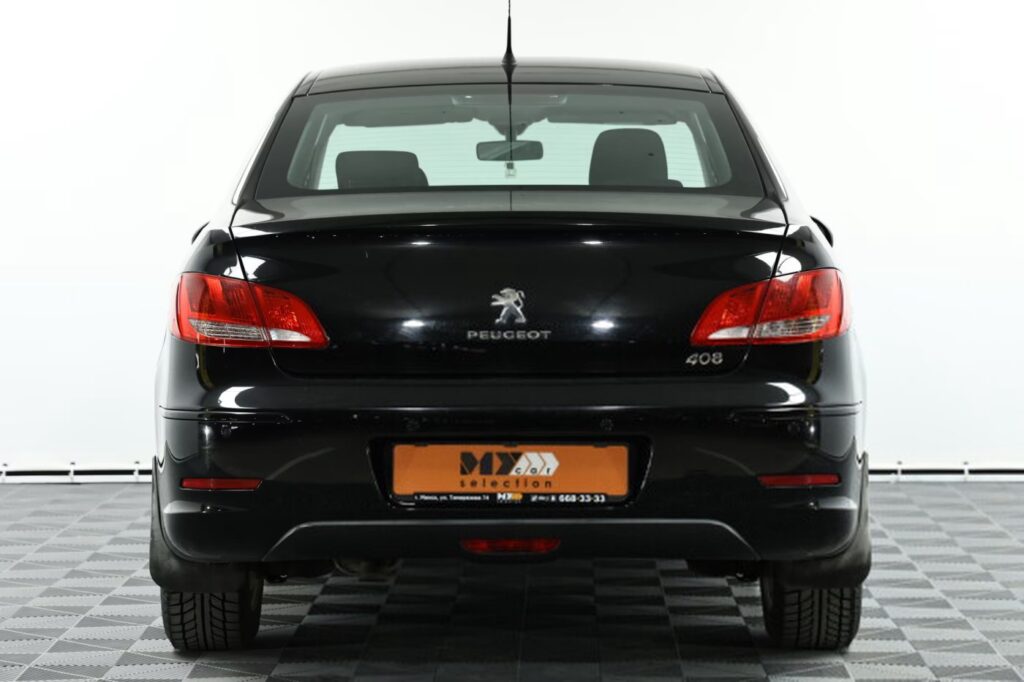 Peugeot 408 I