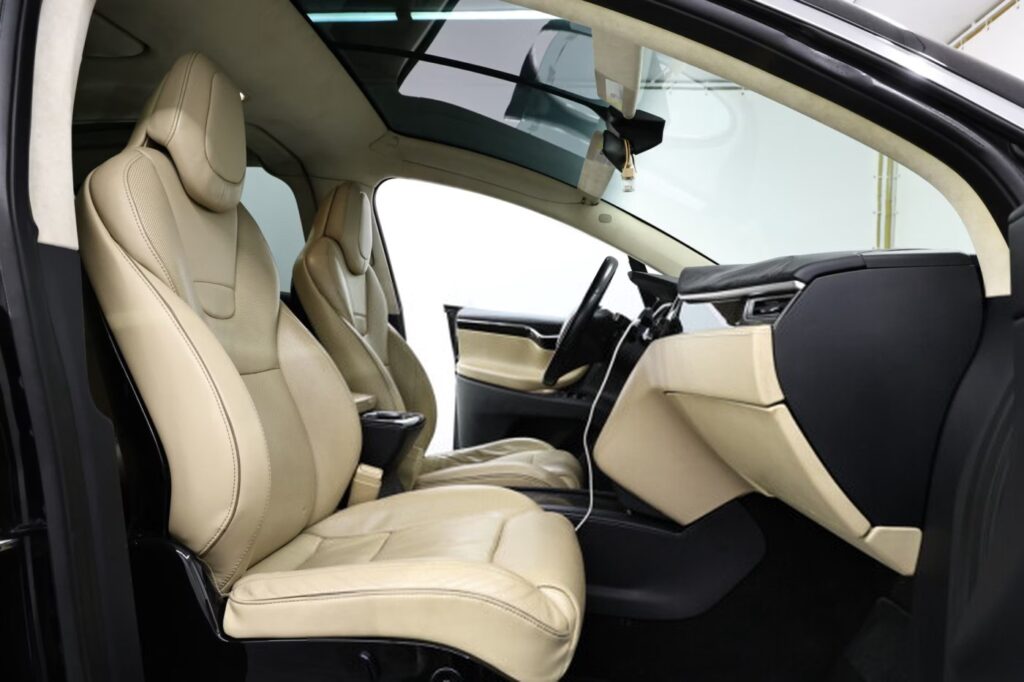 Tesla Model X I