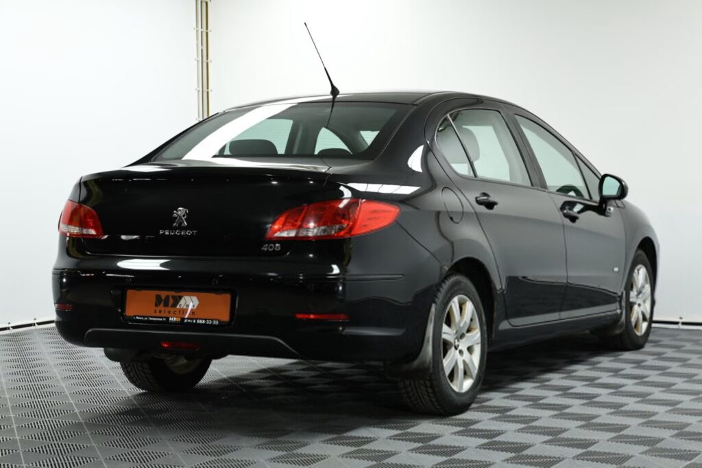 Peugeot 408 I