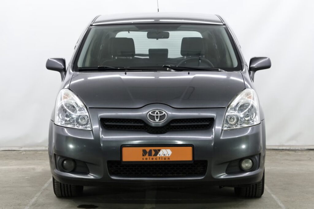 Toyota Corolla Verso II (AR10)