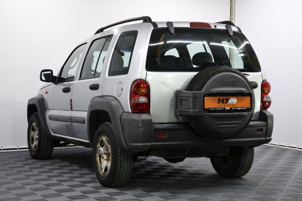 Jeep Cherokee KJ