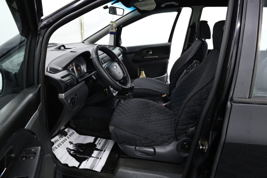 Ford Galaxy I · Рестайлинг