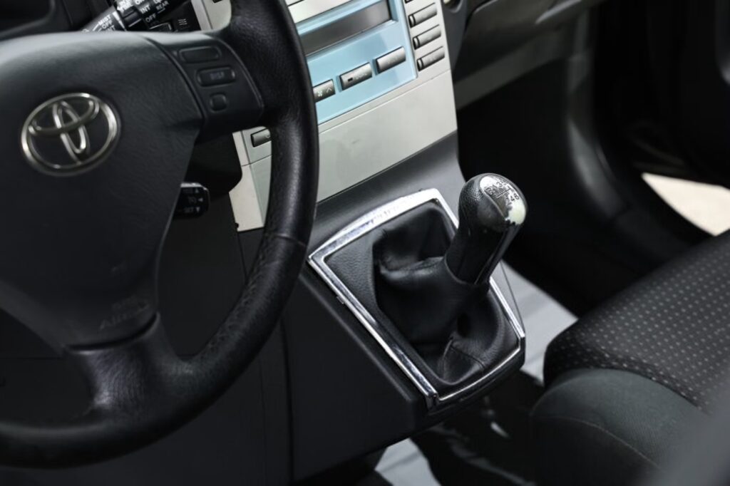 Toyota Corolla Verso II (AR10)