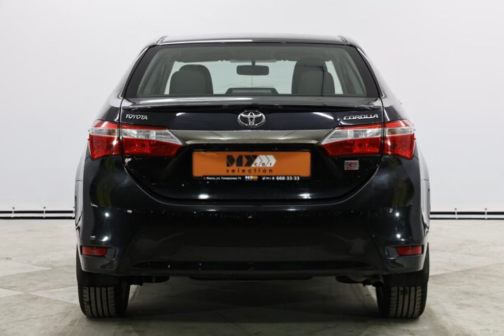 Toyota Corolla XI (E170)
