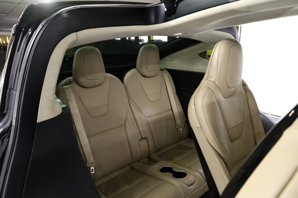 Tesla Model X I