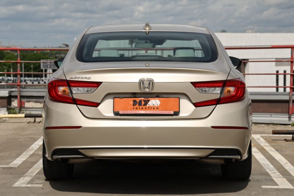 Honda Accord X