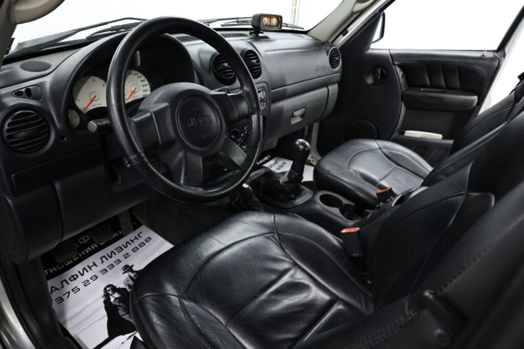 Jeep Cherokee KJ
