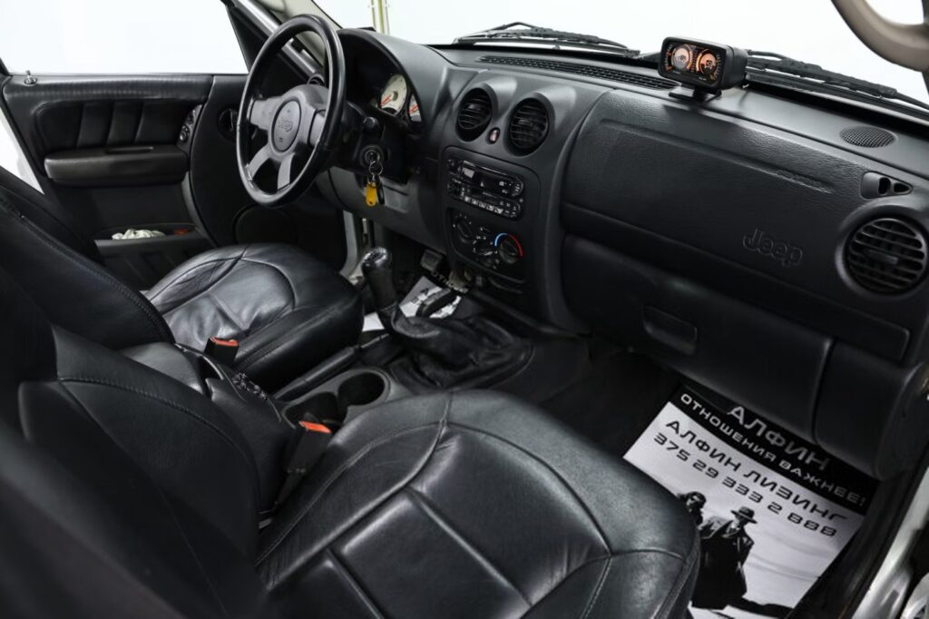 Jeep Cherokee KJ