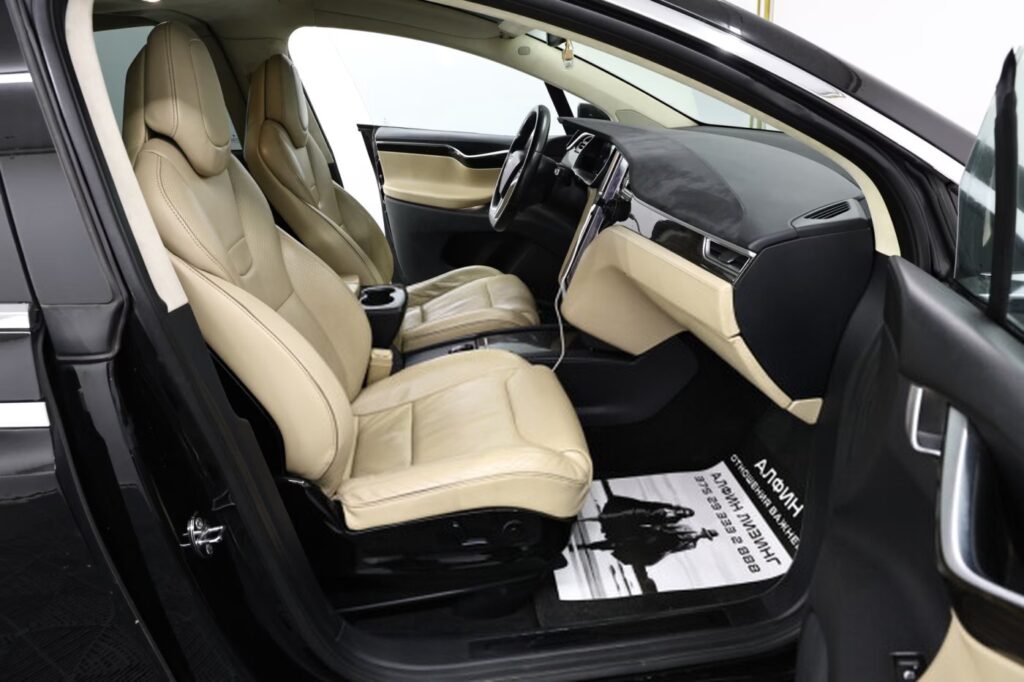 Tesla Model X I