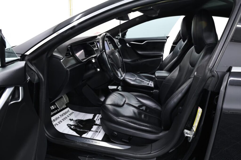 Tesla Model S I