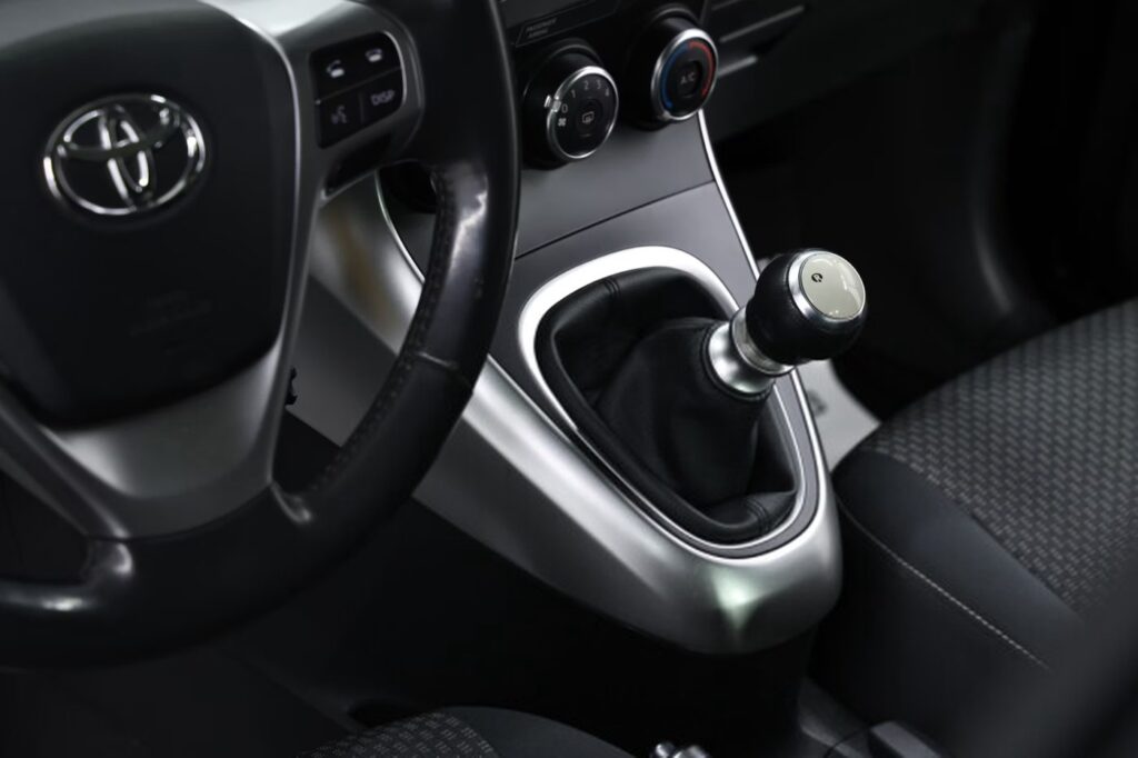 Toyota Verso I · Рестайлинг