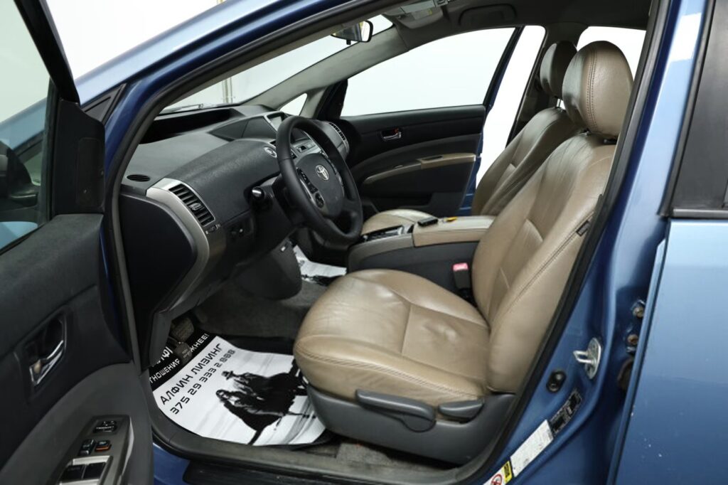 Toyota Prius II (XW20) · Рестайлинг