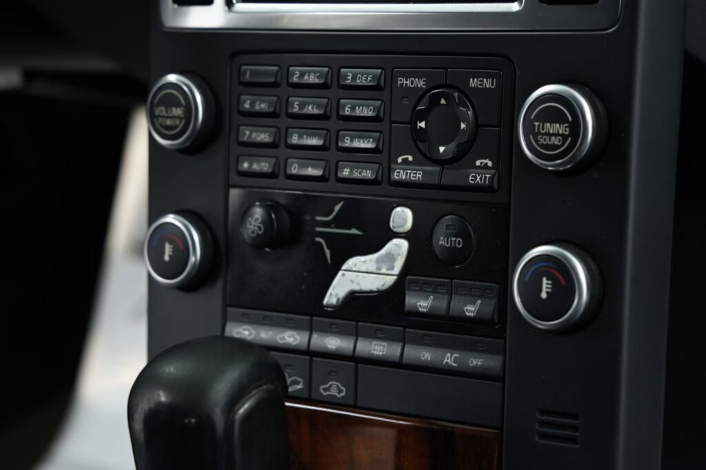 Volvo XC70 III