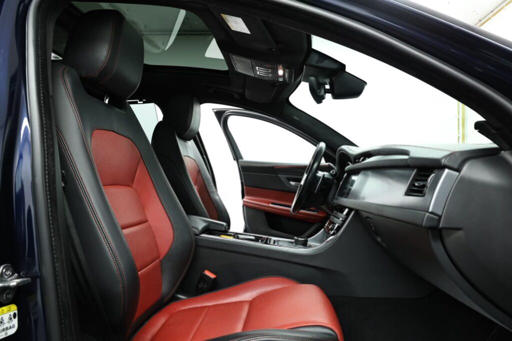 Jaguar XF X260