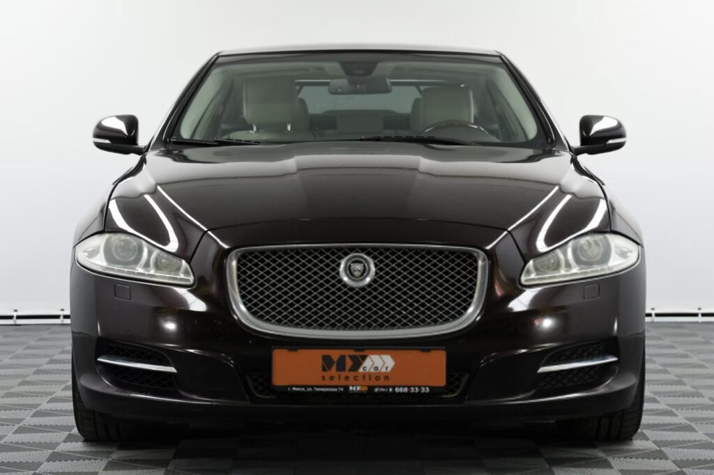 Jaguar XJ X351