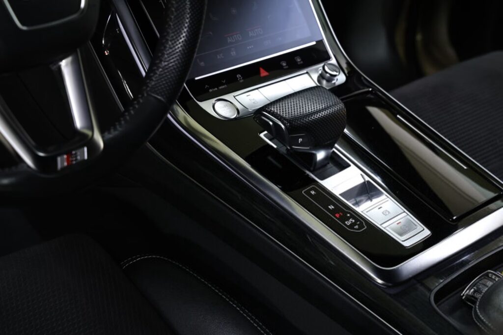 Audi Q8 I
