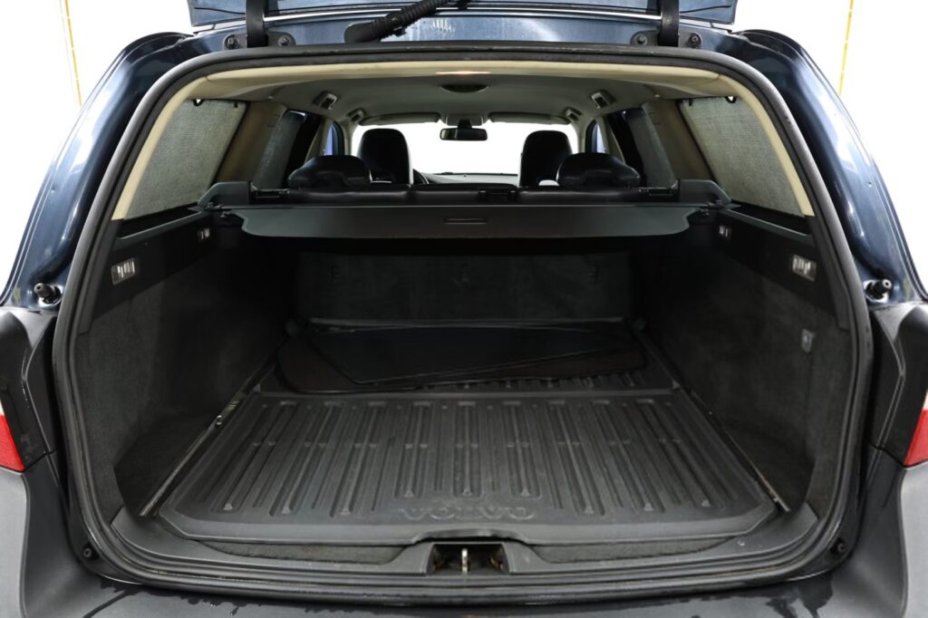 Volvo XC70 III