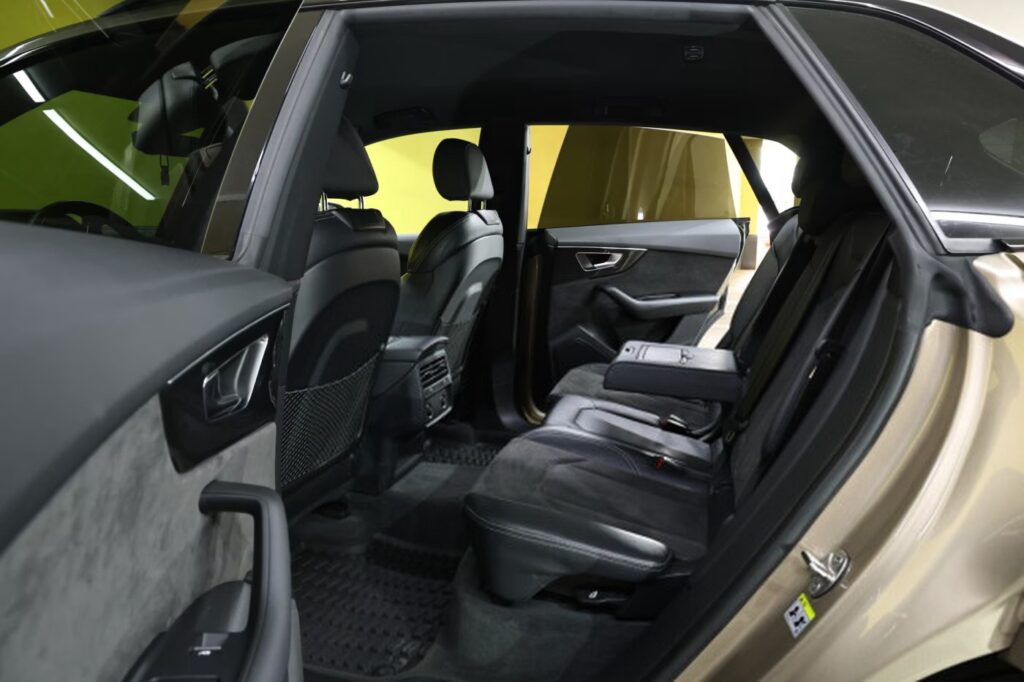 Audi Q8 I