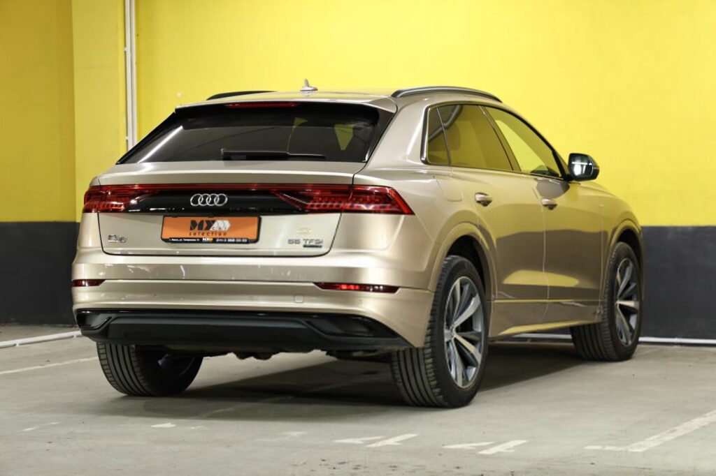 Audi Q8 I