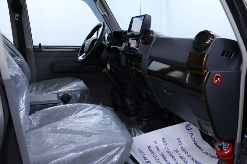 Toyota Land Cruiser J70 · Рестайлинг