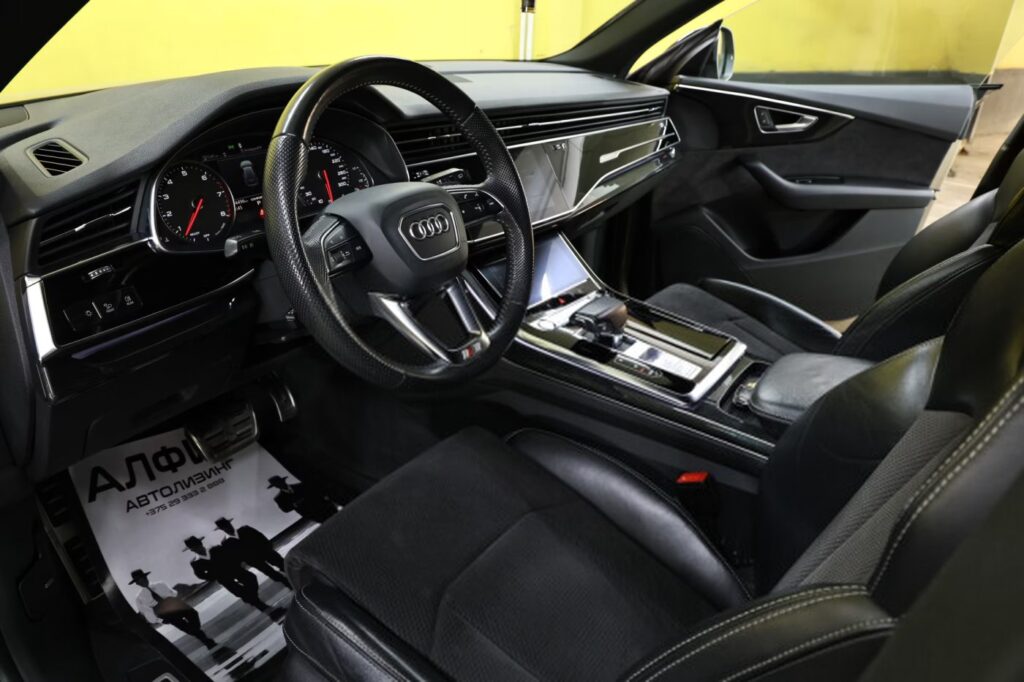 Audi Q8 I