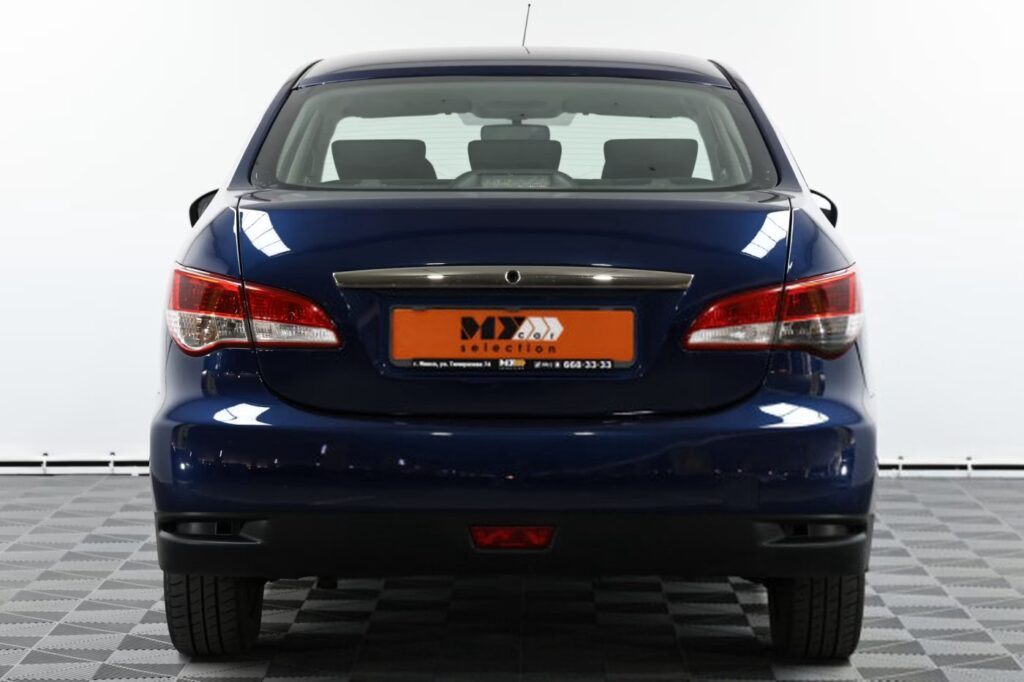 Nissan Almera III (G15)