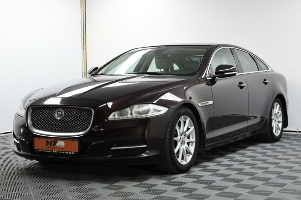 Jaguar XJ X351
