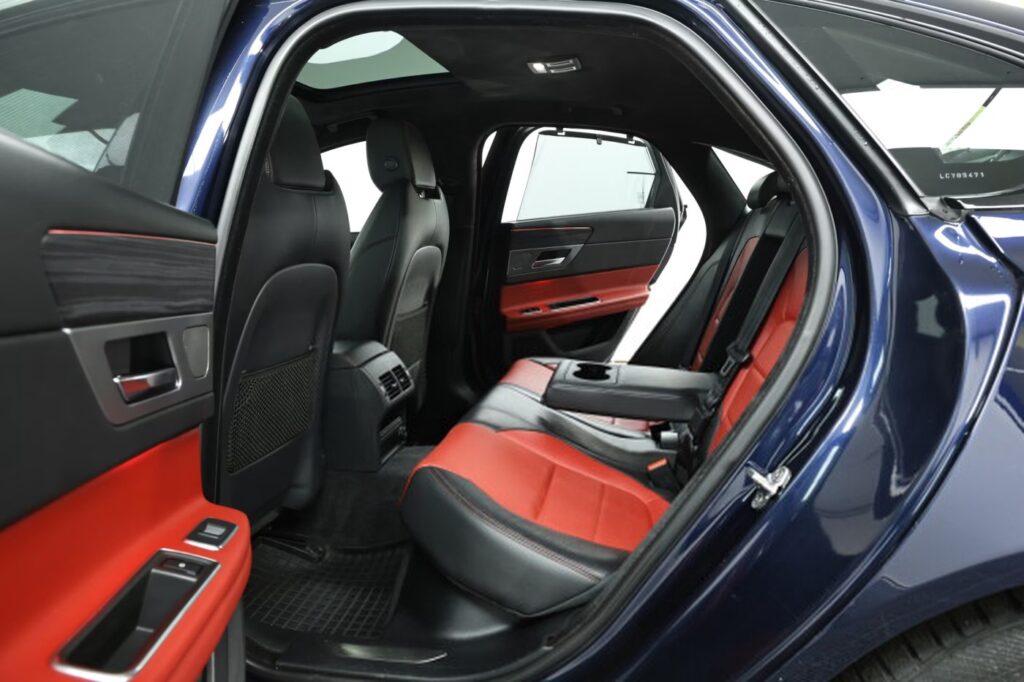 Jaguar XF X260