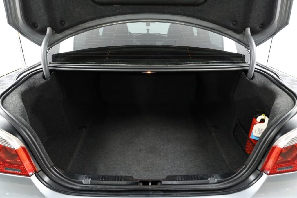 BMW 5 серия E60, E61
