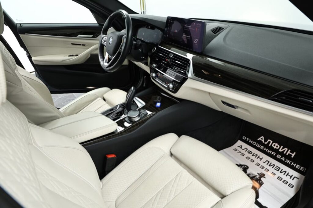 BMW 5 серия G30, G31 · Рестайлинг