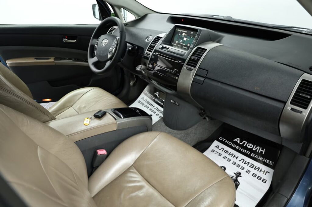 Toyota Prius II (XW20) · Рестайлинг