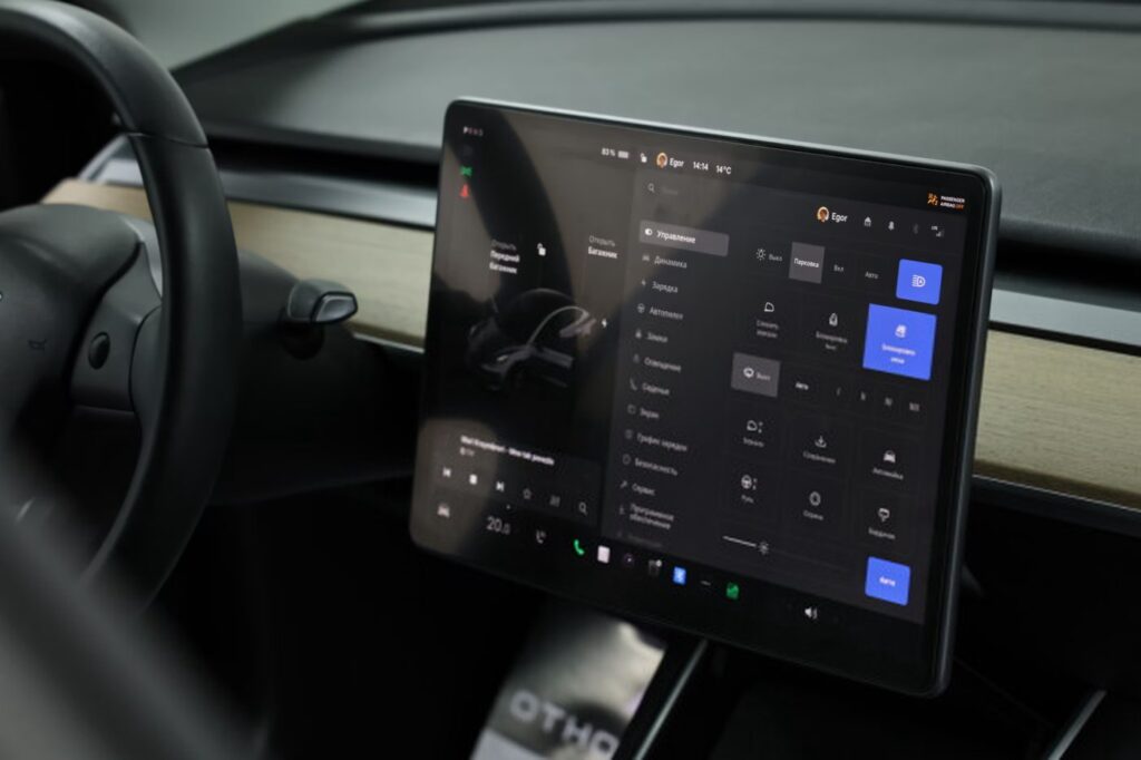 Tesla Model 3 I