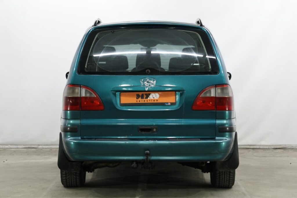 Ford Galaxy I · Рестайлинг