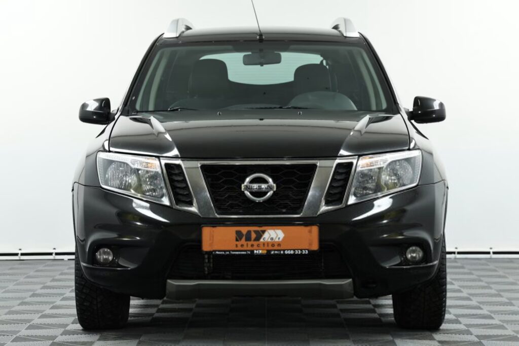 Nissan Terrano D10